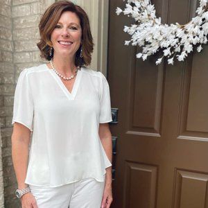 Cabi 6086 Essential Top Spring 2022 XLarge EUC